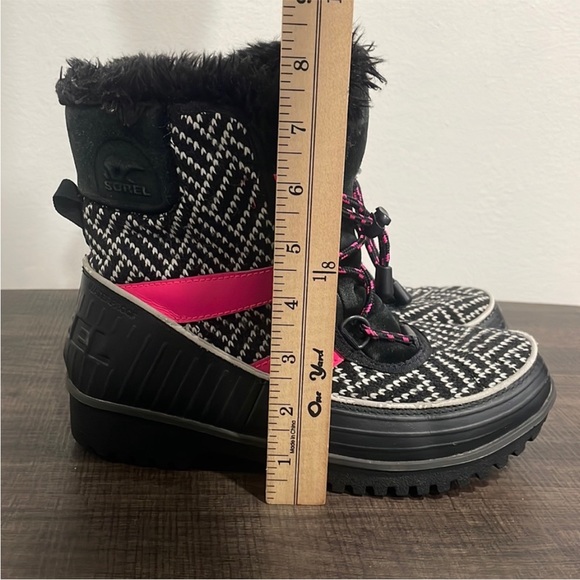 $85 Sorel Waterproof Black Pink Tweed Size 5 Winter Boots NY2424-010 Tivoli II - Picture 8 of 11